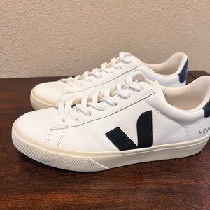 Veja Leather Sneakers in White with Black V Logo- Awesome condition!👌🏼